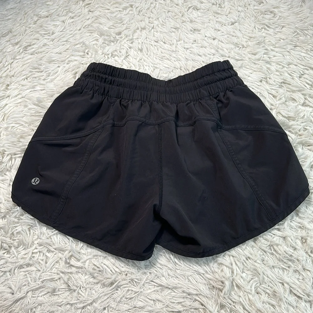 Lululemon Tracker Short V *4